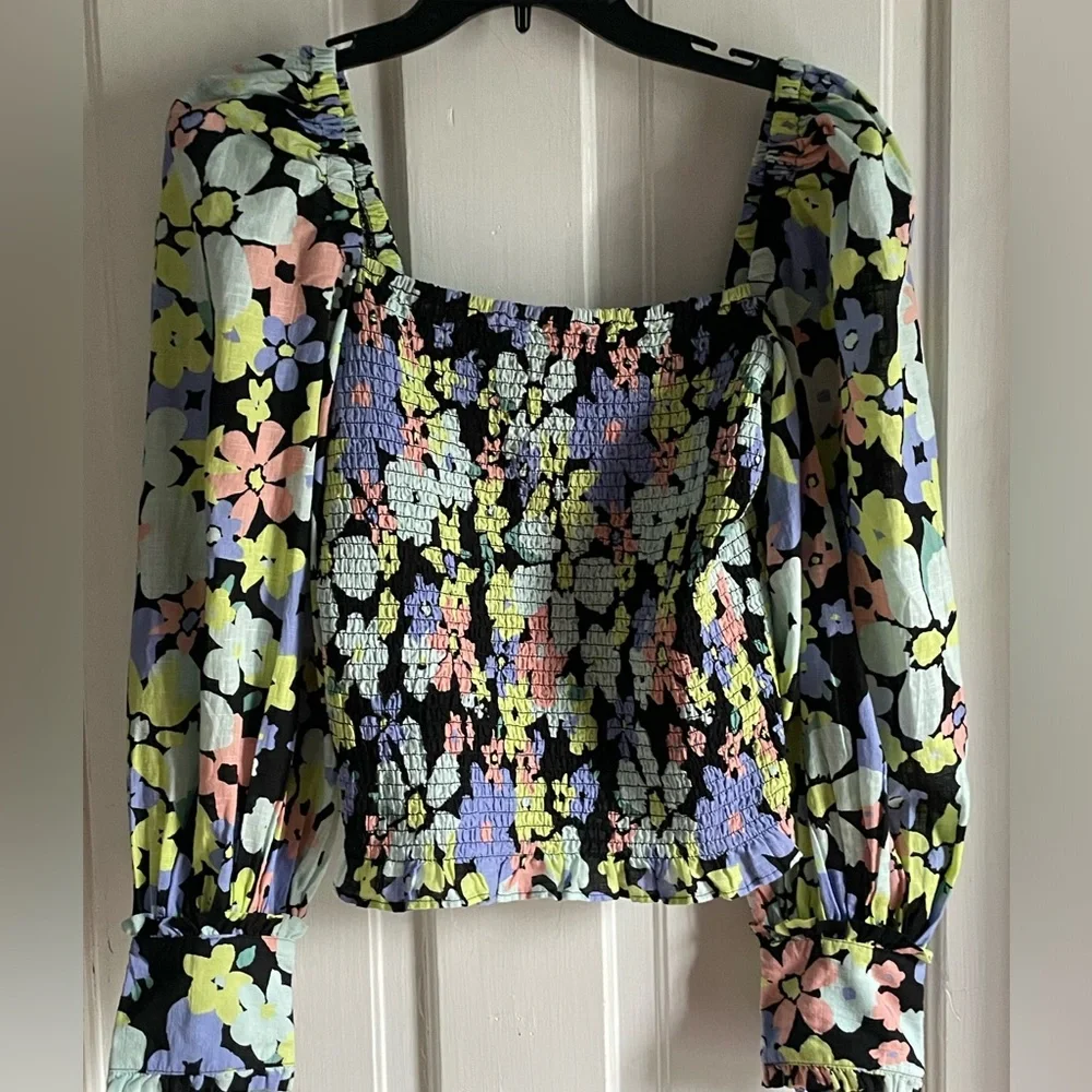 Free People floral puff sleeve smocked long sleeve crop top